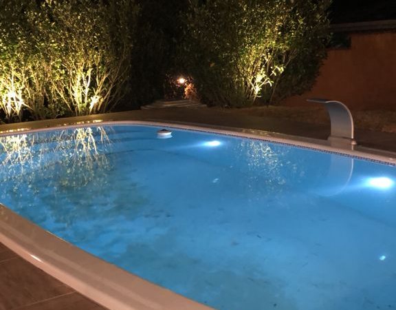 Linda casa  totalmente conservada e  reformada