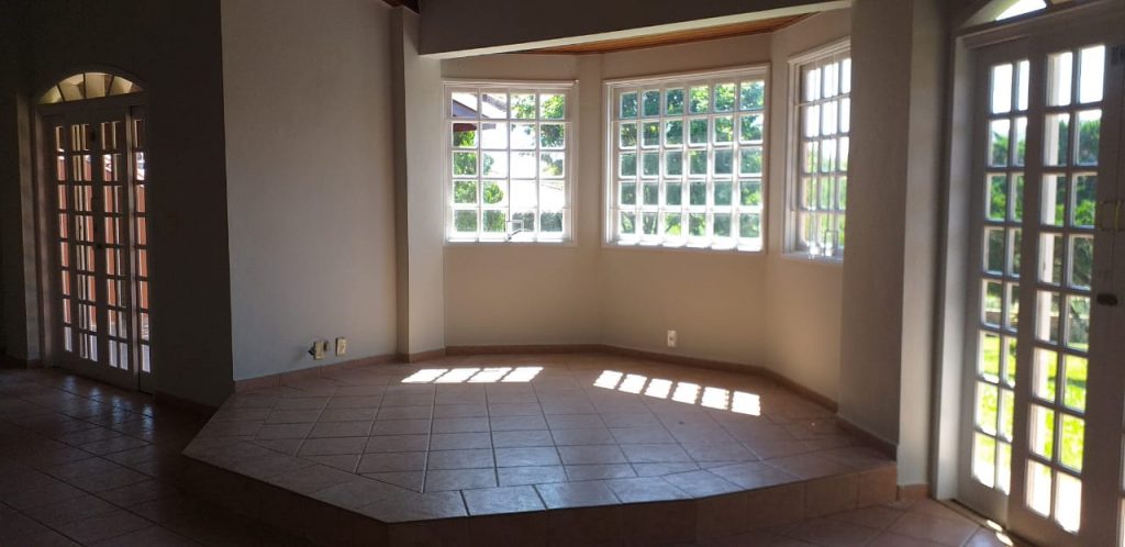 linda casa locação