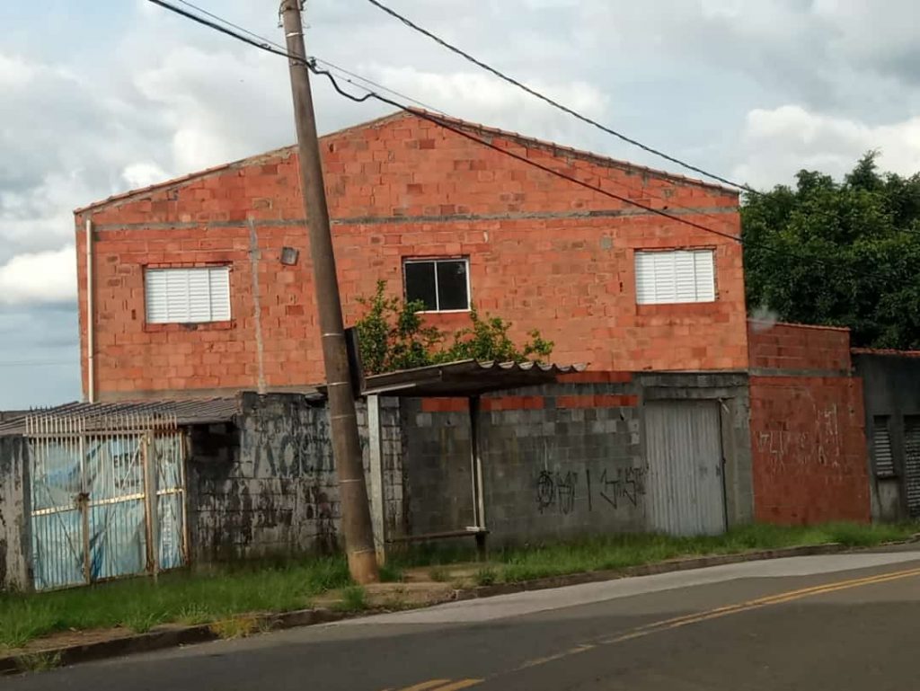 Casa Para Renda  Jardim das Bandeiras