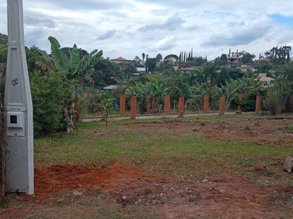 ESTUDA  PERMUTA  /TERRENO  COM BENFEITORIAS PARQUE DA FAZENDA